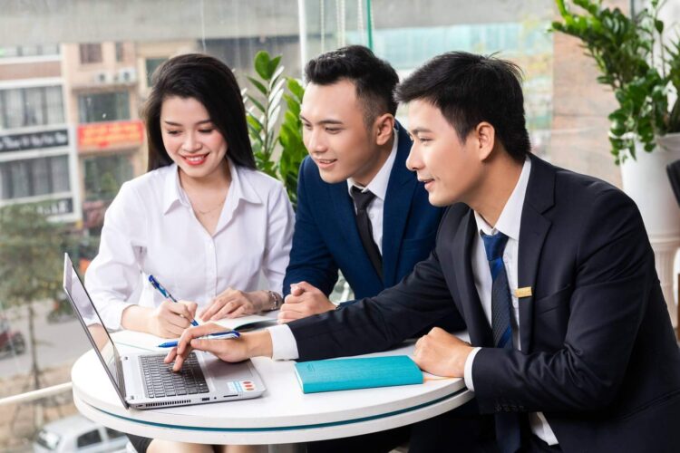 Photo Top 10 Lợi ích của Dịch vụ SEO cho Công Ty Tư Vấn Tài Chính và Cách Tối Ưu Hiệu Quả 3